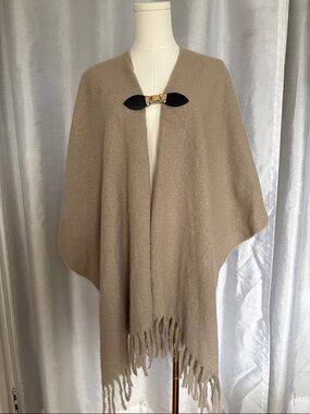 Beige Fringe Open Front Women's Sweater Cape Poncho